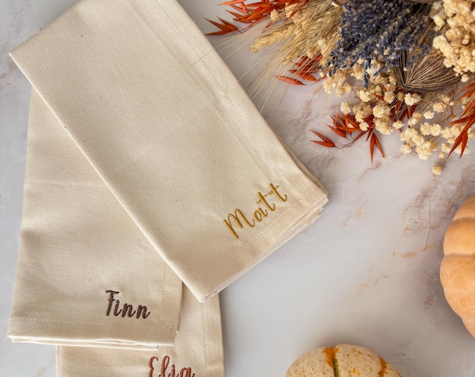 Personalized Thanksgiving napkin Custom Name Thanksgiving Cloth napkin Embroidered name napkin Personalized Holiday Napkin Monogram napkin