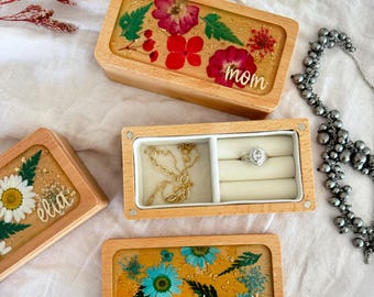Personalized Jewelry Box Small Wood Jewelry Box Custom Name Jewelry Box Flower Jewelry Box Bridesmaid Gift Wooden Jewelry Organizer