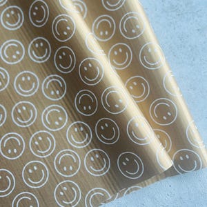 Carta velina SMILEY GOLD 50x70 cm 10 pz PRODUZIONE PROPRIA Imballaggi, confezioni regalo, carta da regalo, accessori per negozi