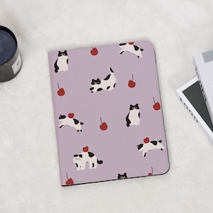 Lovely Cat Cute iPad Case with Pencil Holder for iPad 11/10/9 Gen A16 Air 4/5th 10.9/11/13 inch 2025 M3 M4 iPad Pro 12.9&quot; iPad Mini 6 Cover