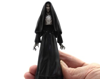 Valak the Demon Nun Fridge Magnet, The Demonic Nun Fridge Magnet, The Conjuring Universe, Horror Film, Scary Movie Fridge Magnet