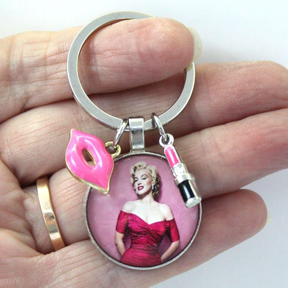 希少‼️ キティ 根付 マリリンモンロー ストラップ キーホルダー Marilyn Monroe Keychain - Etsy