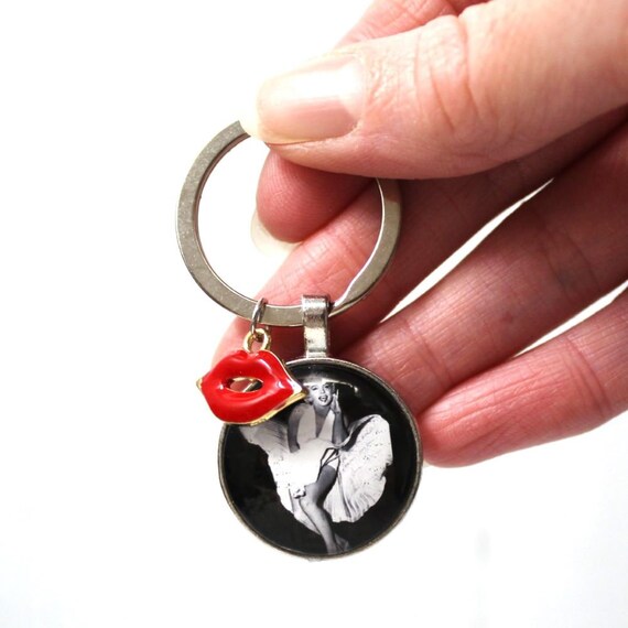 Marilyn Monroe Keyring. Seven Year Itch. Some Like It Hot. Audrey