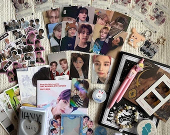 Stray Kids Gift Box 5 Star Maxident Rock Star Noeasy Unofficial Merchandise KPOP Christmas Holidays Advent Calendar