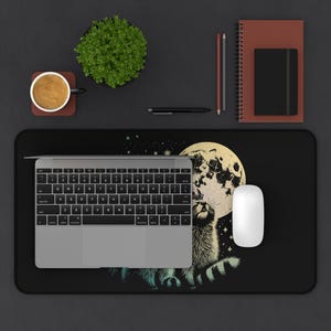 Raccoon Funny Desk Mat, Feral Raccoons Computer Desk Mats, Gaming Pad with Moon and Raccoons, Home Office Decor, Back to School Desk Mat Bild 8