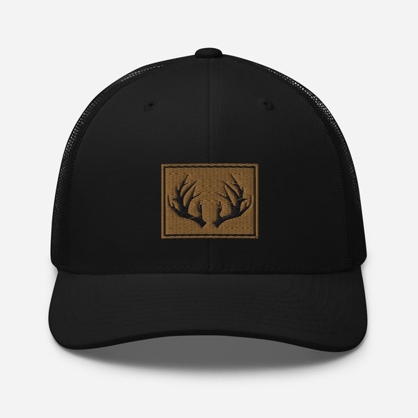 Bowhunting Hat, Bow Hunt Trucker Cap, Bowhunter Hat, Hat for Hunter, Hunting Trucker Hat, Mesh Hat, Deer Antlers, Deer Hunter