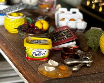 Dollhouse Miniature 1:12 Butter Tub