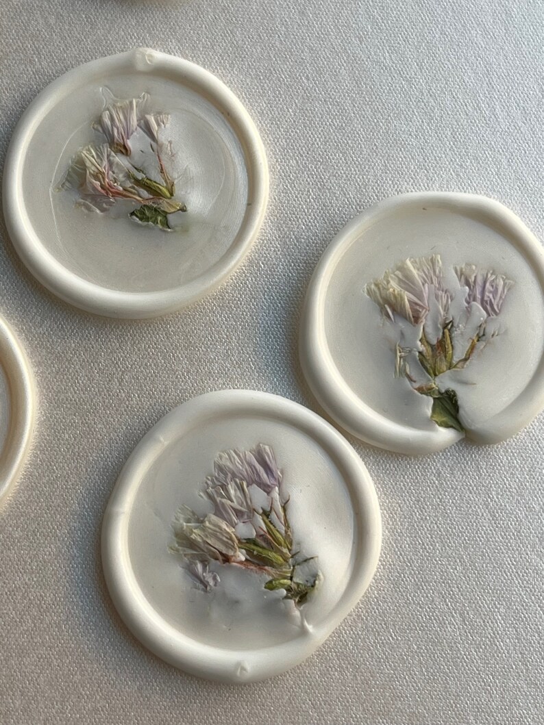 Sello de cera de flores secas para invitaciones de boda, sello autoadhesivo personalizado para invitaciones de boda, sello de cera despegable y pegable, sello hecho a medida imagen 7