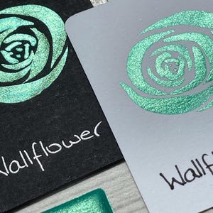 Akvarellfärg Mica | Wallflower | Grön – Handgjord vegansk halv panna | Set utan vårkyckling | Kalligrafi | Bokstäver | Färg | Metallisk