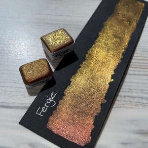 Fergie | Watercolor paint | Watercolor | Tripleshifter | vegan | Lettering | Handlettering | Calligraphy | Shimmer paint | Metallic paint