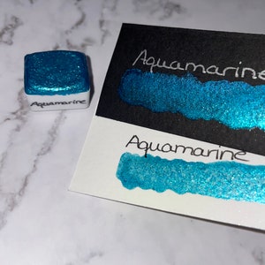 Aquamarine | Watercolor paint | Watercolor 1/2 pan | Gemstones | vegan | Calligraphy | Flakes | Metallic