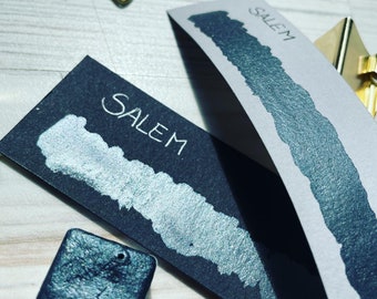 Salem | Watercolor | 1/2 pan | Schimmer | Kalligraphie | Lettering | Aquarell | Farbe | Limited Edition | Metallic