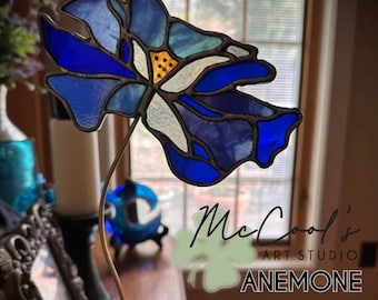 Digital Pattern - Stained Glass Freestanding Spring Floral decoration on Stem / Yard-stake / Sun-catcher  DIY PDF download - Anemone Flower