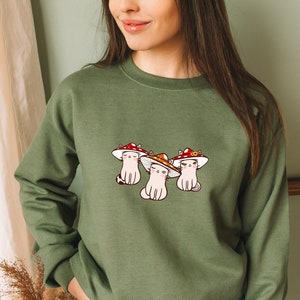 Mushroom Cat T Shirt, Cute Cat Graphic Tee, Trendy Cat Mushroom Retro Print Shirt,Little Cats With Mushroom Hats Shirt,Funny Cat Lover 1155