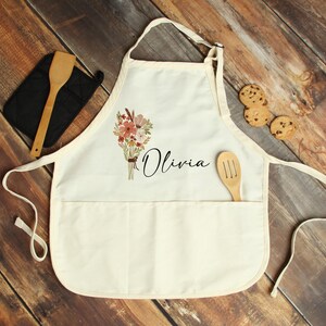 Custom Birth Flower Apron: Personalized Kitchen Gift