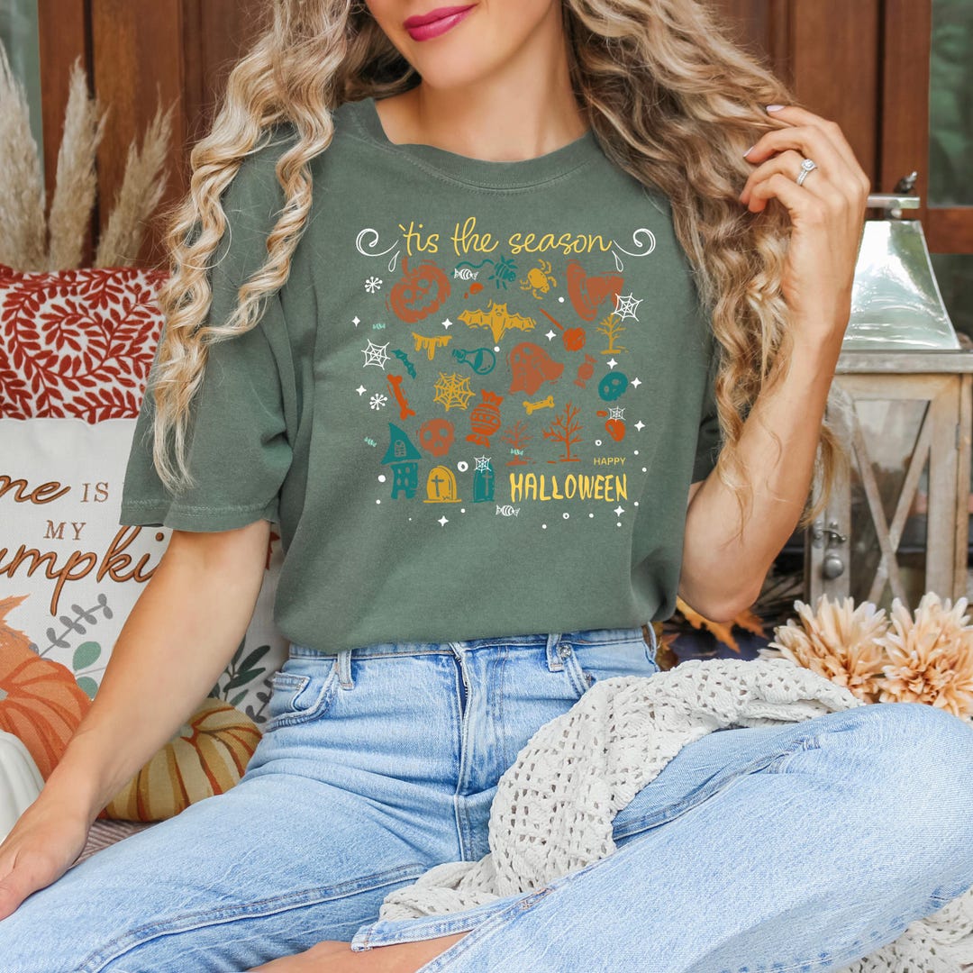 Tis the Season to Be Spooky Halloween Comfort Colors Shirt, Cute Fall ...
