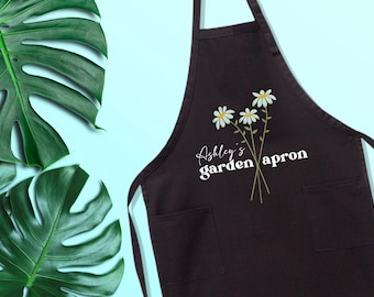 Personalized Garden Apron with Pockets: Grandma's Gift
