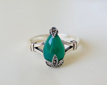 Teardrop Green Agate Ring, 925 Sterling Silver Minimalist Ring, Dainty Solitaire Ring, Leaf Ring, Anniversary Gift, Valentine Gift for Her