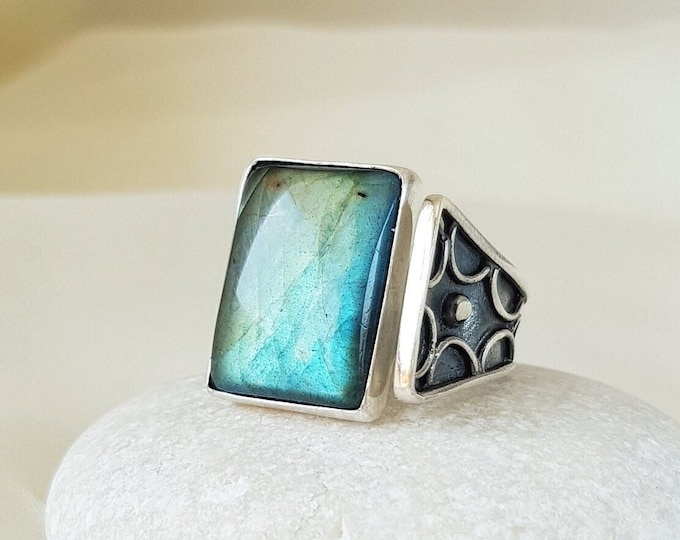 Rectangle Blue Labradorite Ring 925 Sterling Silver