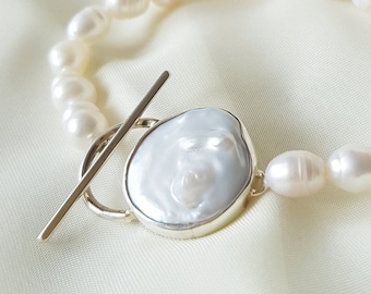 Freshwater Pearl Toggle Bracelet Sterling Silver, Dainty Rice Pearl Bracelet Women, Flower Girl Bracelet, Bridesmaid Gift, Bridal Bracelet