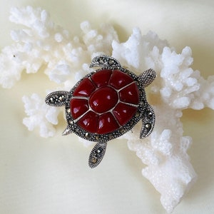 Sea Turtle Brooch 925 Sterling Silver, Cute Turtle Pin, Vintage Tortoise Brooch, Carnelian Brooch, Animal Brooch, Gift for Her, Animal Lover