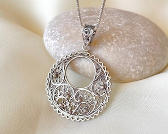 Scrollwork Filigree Round Pendant 925 Sterling Silver