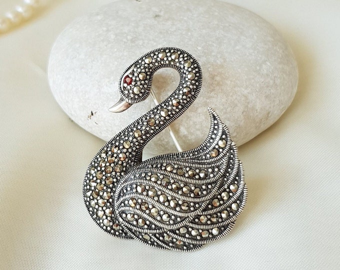 Vintage Swan Brooch Sterling Silver, Elegant Swan Marcasite Pin, Animal Brooch, Mothers Day Gift for Her, Gift for Mom, Anniversary Gift