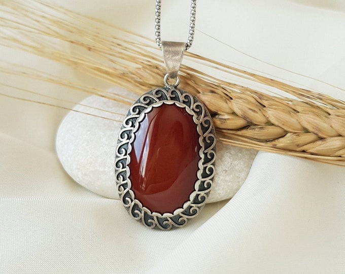 Vintage Oval Carnelian Pendant 925 Sterling Silver