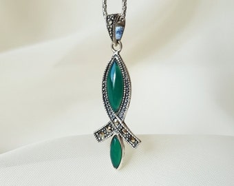 Ankh Cross Pendant With Green Agate 925 Sterling Silver