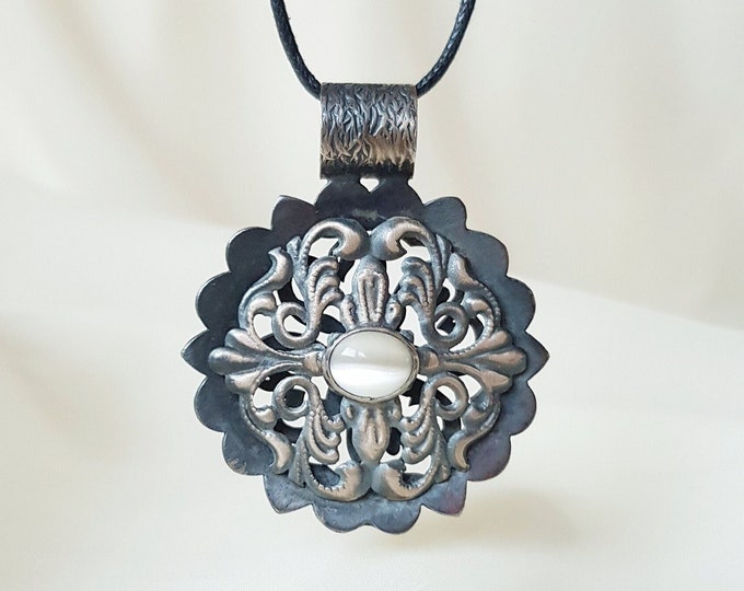 Vintage Scrollwork Chrysoberyl Pendant 925 Sterling Silver