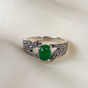Minimalist Green Agate Band Ring, Sterling Silver Solitaire Ring, Promise Ring, Marcasite Ring, Stackable Layering Ring, Engagement Band