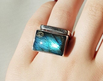 Rectangle Blue Labradorite Ring 925 Sterling Silver