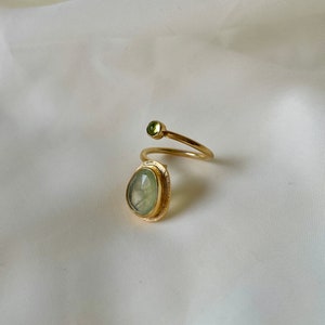 Prehnit och Peridot Ring Guld Vermeil, Grön Ädelstensring, Prehnit Elegant Boho Ring Justerbar, Handgjord Ring för Kvinnor, Gåva till Henne bild 3