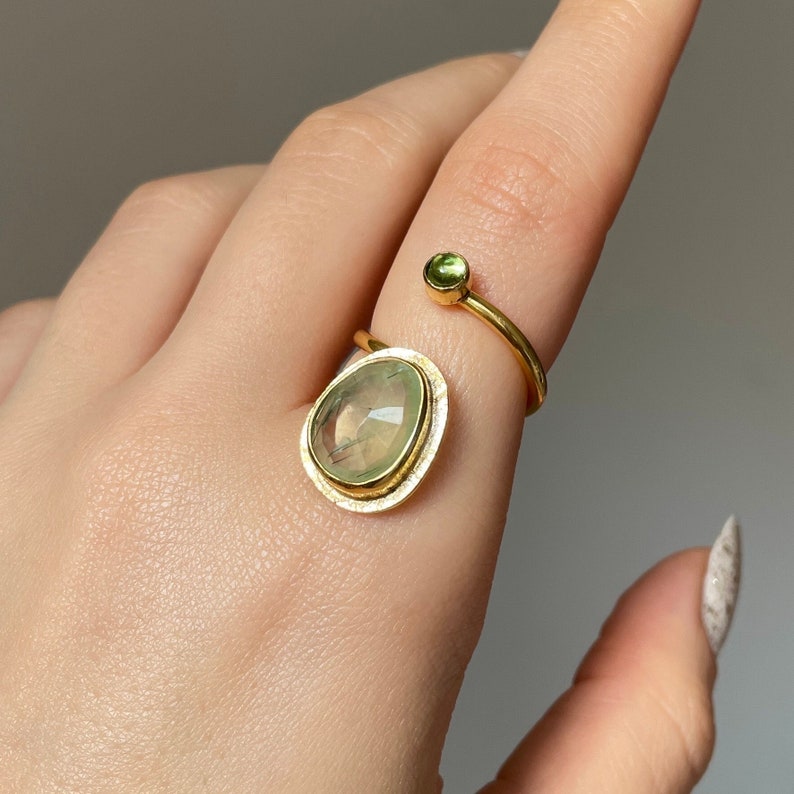 Prehnit och Peridot Ring Guld Vermeil, Grön Ädelstensring, Prehnit Elegant Boho Ring Justerbar, Handgjord Ring för Kvinnor, Gåva till Henne bild 2
