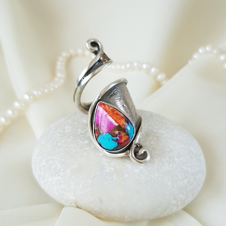 Handmade 925 Sterling Silver wrap ring with Pink Oyster Turquoise. Adjustable natural gemstone ring. Western boho style ring for women. Unique ring as a birthday gift, anniversary gift, christmas gift for her! Personalized engraved statement ring.