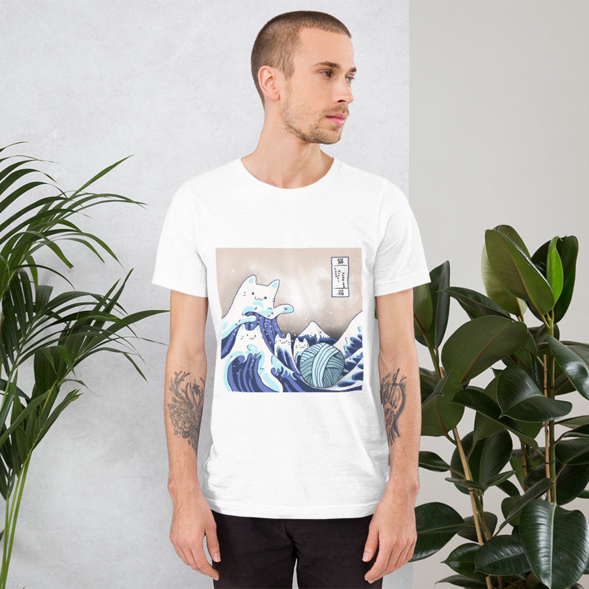 Discover Hokusai Great Cat Wave Unisex T-Shirt