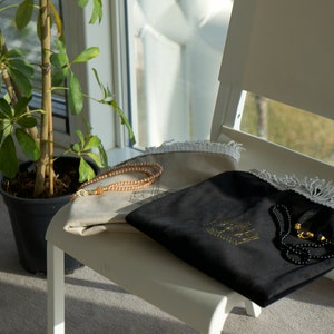 Personalized Minimalist Linen Velvet Prayer Rug - Kaaba, Alif Vav ...