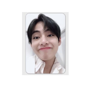 BTS V selca photocard