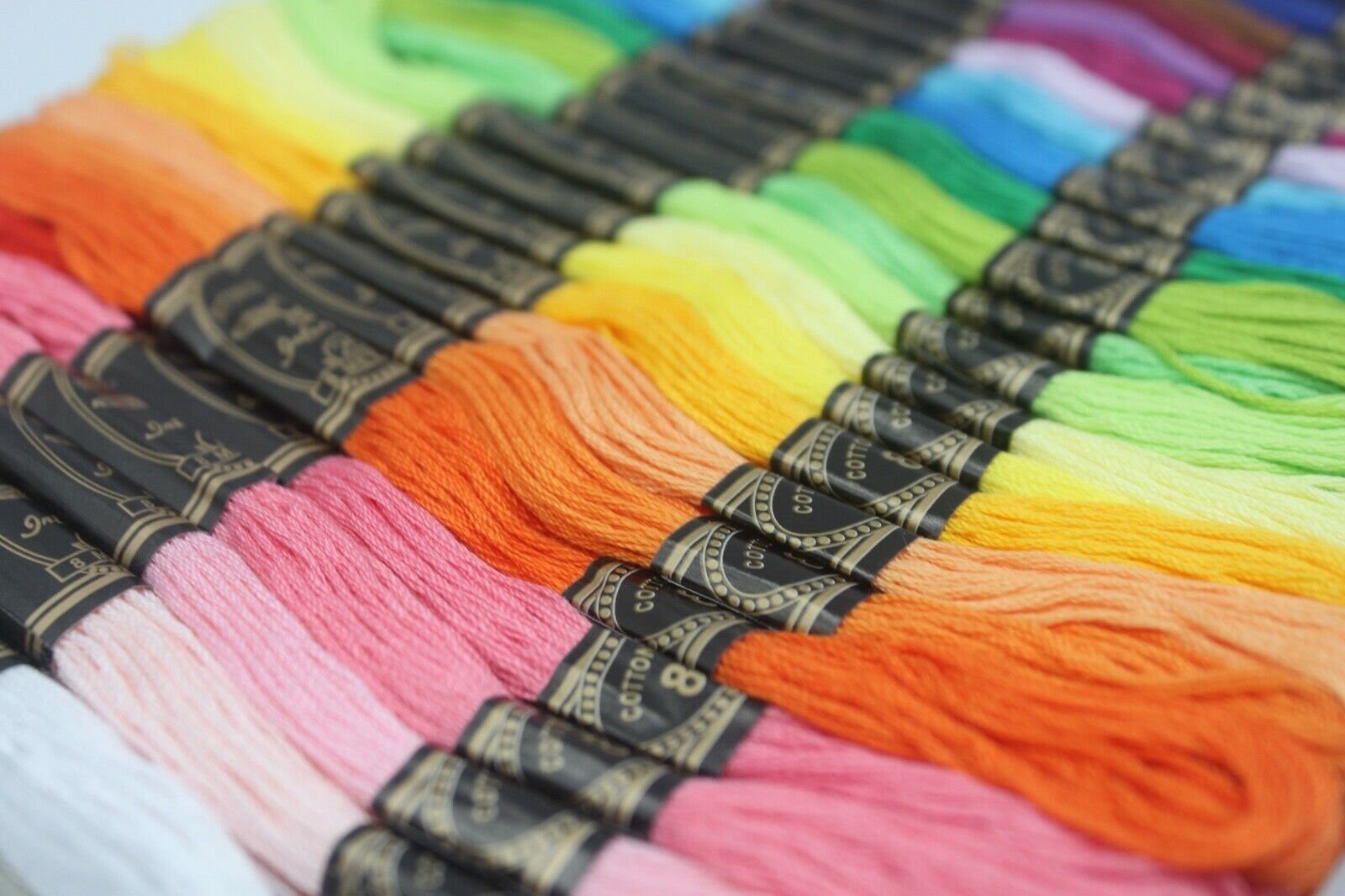 Fil à Broder 100% Coton - Lot De 27 Écheveaux Multicolores Pour Point De Croix Et Tricot