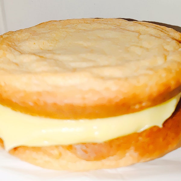 Lemon Cream Sandwich Cookie