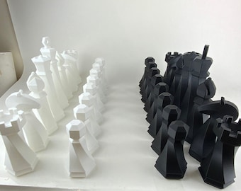 Complete 32-piece set of elegant chess pieces - classic playing pieces for refined decoration
