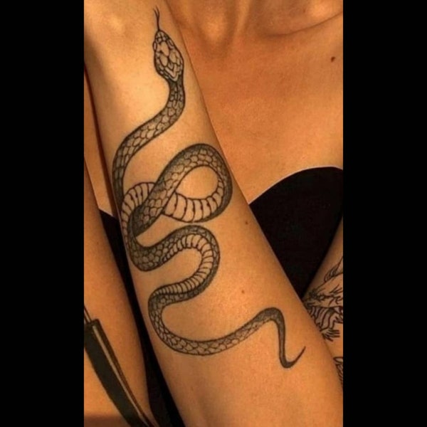 Temporäres Schlangen Tattoo