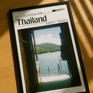 Khao Sok Nationalpark Poster – Serene Thailand Floating Bungalow Seeblick, Thailand Film Fotografie Verträumte Reise, Wandkunst