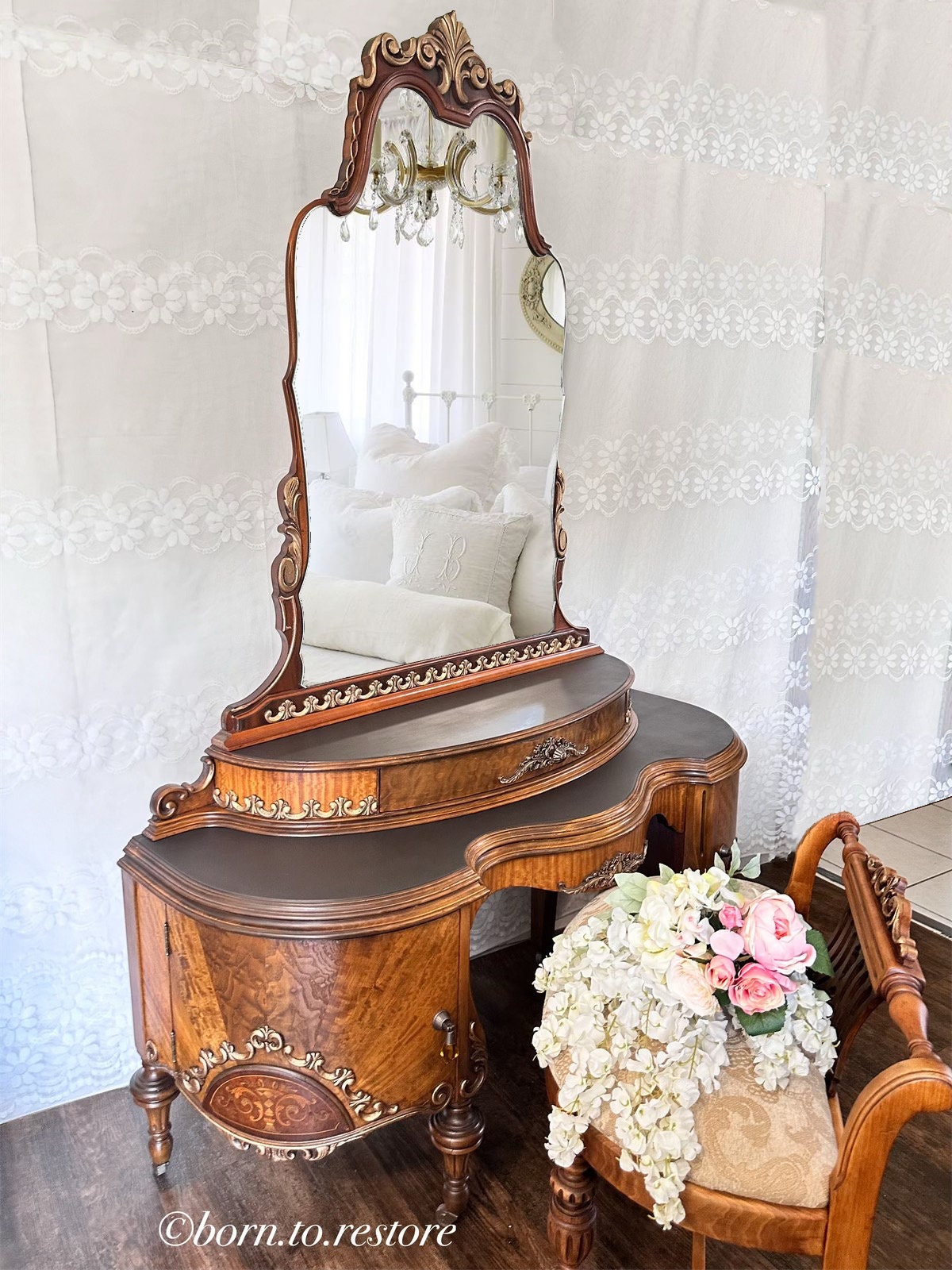 Antique Vanity/vintage Vanity/antique Dressing Table/make up Vanity