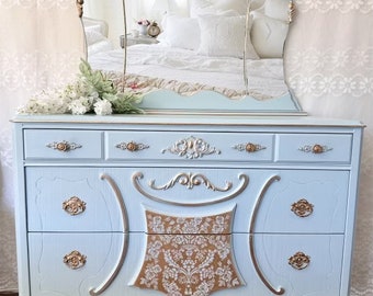 Antique dresser/Vintage dresser/painted Dresser/Blue dresser/BedroomFurniture/Nursing room dresser/Unique dresser