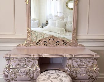Vintage Vanity/Make up Vanity/Pink Vanity/Dressing Table/Painted Vanity