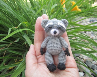 Raccoon crochet pattern