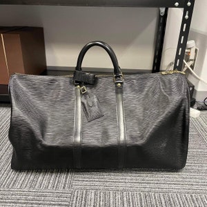 Bolsa de viaje Louis Vuitton Keepall 60 cm en cuero Epi negro