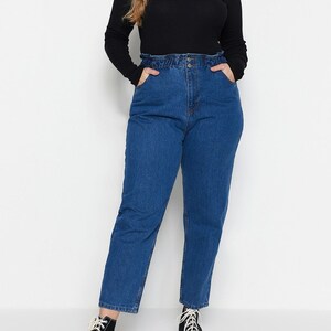 Buy Mom Jeans Plus Size Online In India -  India