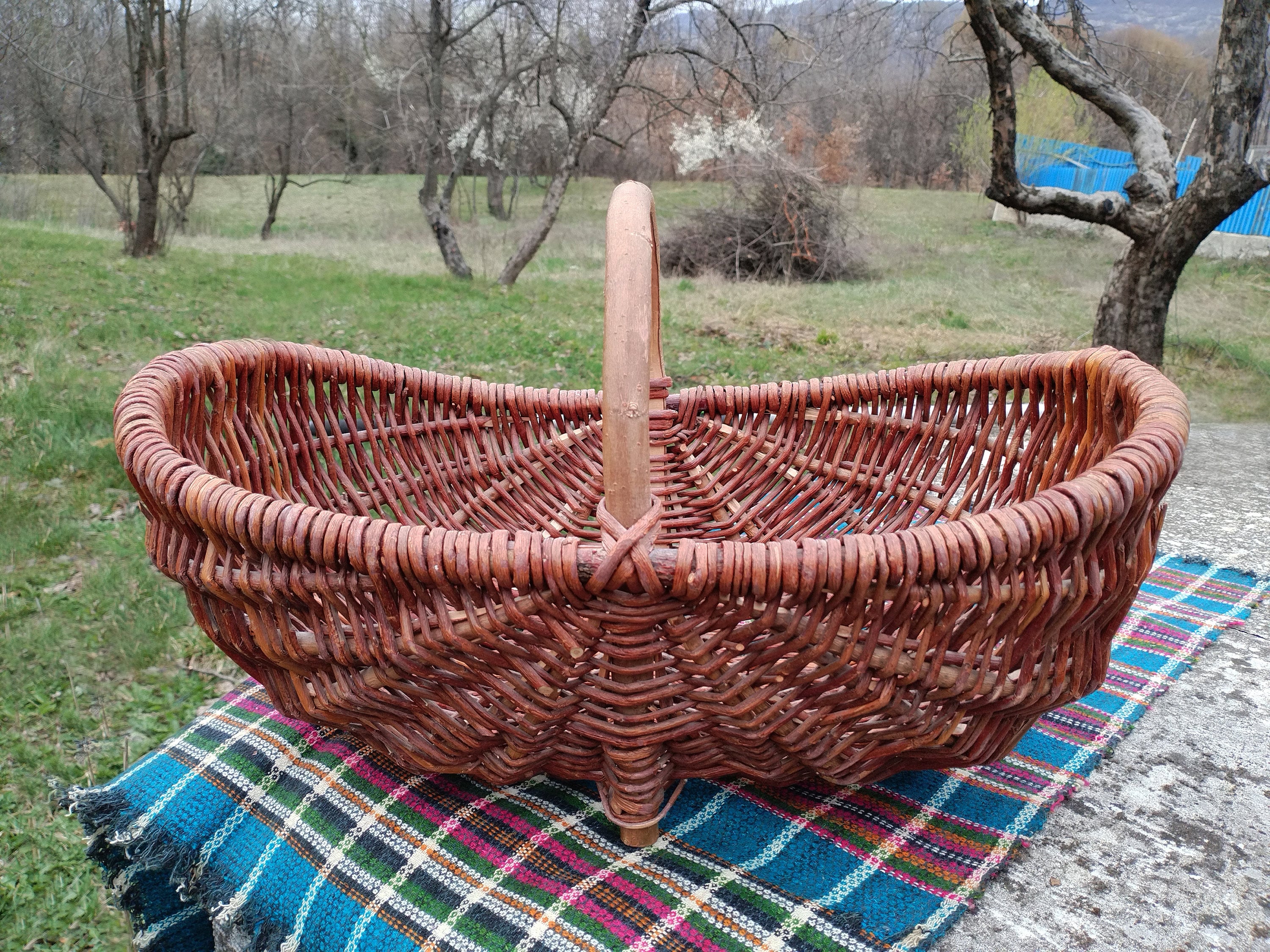 Handmade Wicker Basket: Vintage Primitive Art, Farmhouse Decor